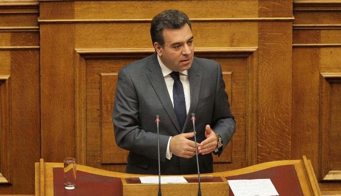 ΜΑΝΟΣ ΚΟΝΣΟΛΑΣ: «Να τερματιστεί η πολιτική των ανοιχτών συνόρων