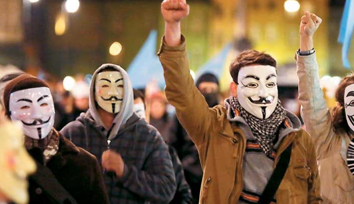 Αντι-Facebook από τους ‘Anonymous’