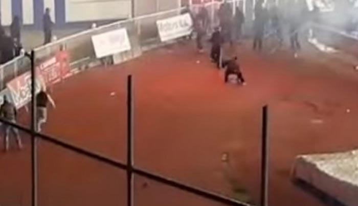 ΒΙΝΤΕΟ: Τα επεισόδια στο παιχνίδι Ατρομήτου - ΑΕΚ στο Περιστέρι