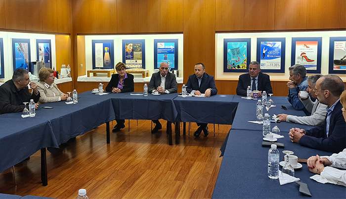 Συνάντηση του προέδρου του Επιμελητήριου Δωδεκάνησου Γ. Πάππου με τον πρόεδρο του ΕΒΕΑ Γ. Μπρατάκο