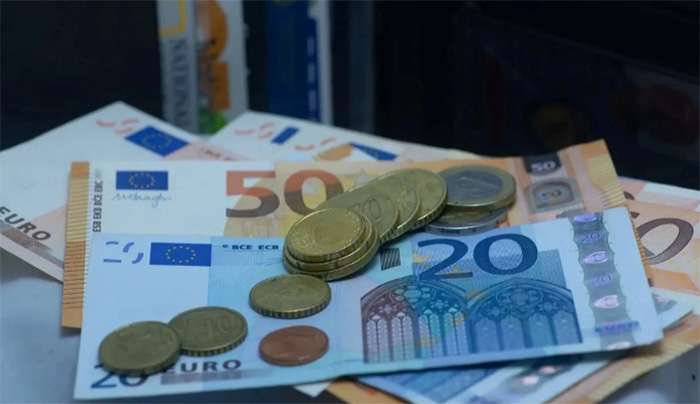 Επίδομα παιδιού: Ποσά και εισοδηματικά κριτήρια - Ιούνιο και Αύγουστο οι πληρωμές μέχρι 900 ευρώ