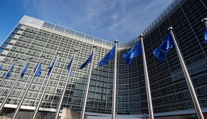 Βρυξέλλες: Ρύθμιση χρέους μόνο με κυβέρνηση μεγάλου συνασπισμού