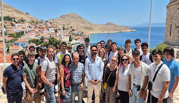 Επίσκεψη Ιταλών Μαθητών Erasmus στη Χάλκη – Συνάντηση με τον Δήμαρχο κ. Φραγκάκη Ευάγγελο.