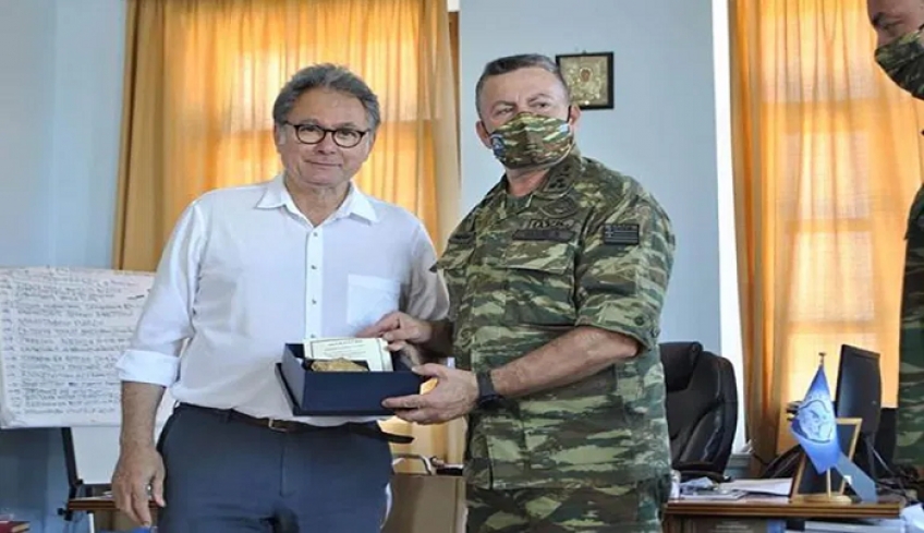 Επισκέψεις της ηγεσίας των Ενόπλων Δυνάμεων στη Νίσυρο