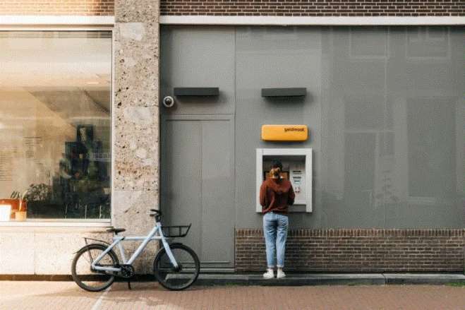 Αλλάζουν τα ATM σε όλη τη χώρα