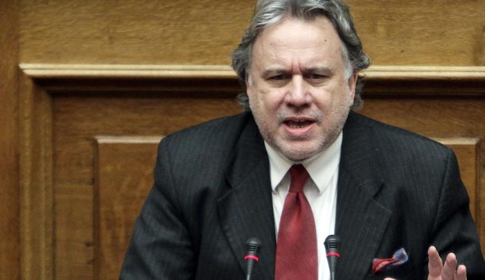 Χαμός με τις ομαδικές απολύσεις - Τι απαντά ο Κατρούγκαλος για την εισήγηση του ευρωδικαστηρίου