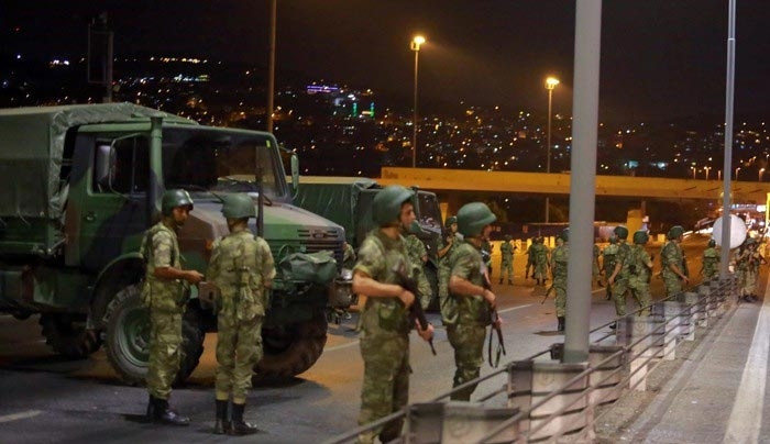 ΤΟΥΡΚΙΑ: Ανάμεσα στους πραξικοπηματίες ο πιλότος που έριξε το ρωσικό μαχητικό