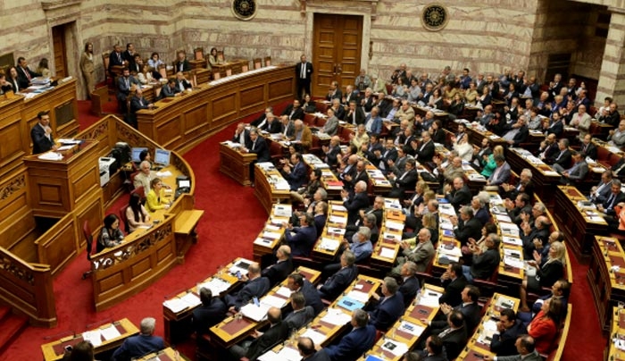 "Πέρασε" με 153 "ναι" το πολυνομοσχέδιο - ΒΙΝΤΕΟ