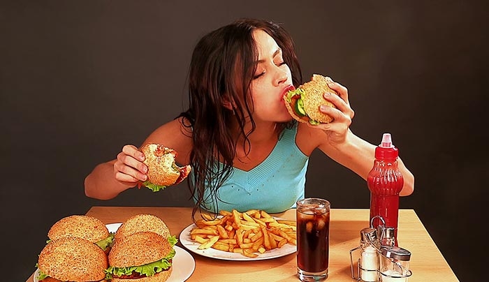 Μόλις έφαγες; Δες τι να μην κάνεις αμέσως μετά
