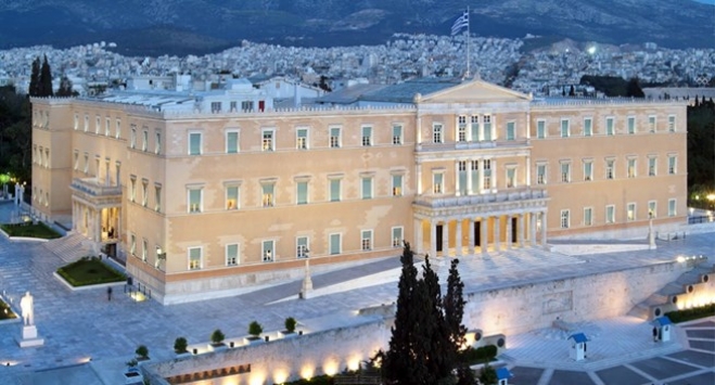 Στα 33,7 εκατ. ευρώ τα έσοδα των κομμάτων από... κουπόνια