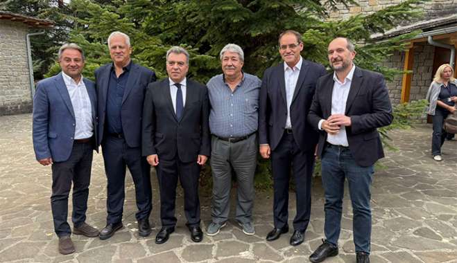 ΜΑΝΟΣ ΚΟΝΣΟΛΑΣ: «Περιφερειακή ανάπτυξη και αναγέννηση των ορεινών περιοχών, το μεγάλο στοίχημα για τη χώρα»