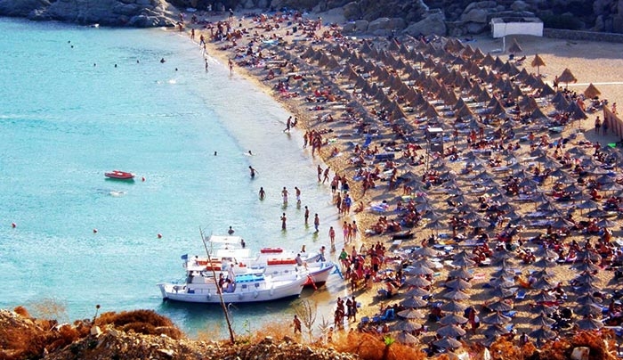 Αδιανόητοι Νόμοι που ισχύουν ΜΟΝΟ στα ελληνικά νησιά