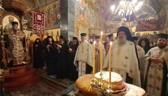 Κάλυμνος: Με λαμπρότητα και βαθιά κατάνυξη ο Πανηγυρικός Εσπερινός του Οσίου Σάββα του εν Καλύμνω (video)