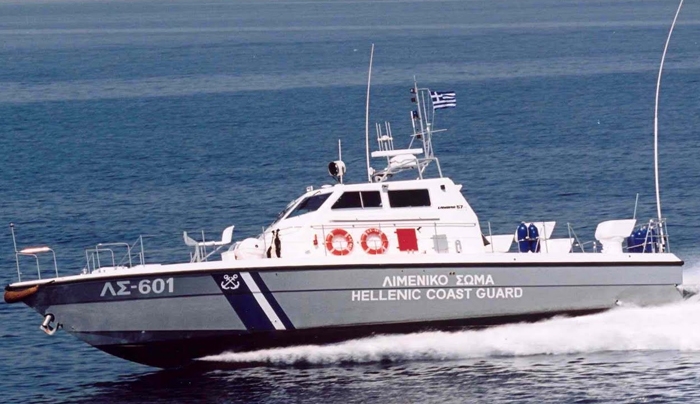 Αξιωματικοί του Λιμενικού έκαναν πλάτες στους δουλεμπόρους