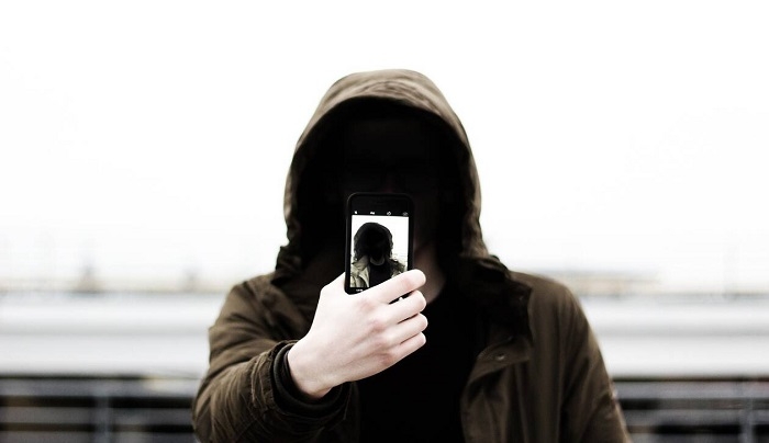 Αυτή είναι η νέα τάση: «Disaster selfie»