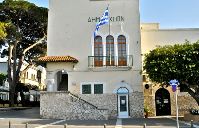 Δήμος Κω: "Ο κ. Καματερός αποτελεί έναν ελεεινό ψεύτη, ένα χυδαίο συκοφάντη που κρύβεται πίσω από τη βουλευτική του ασυλία"