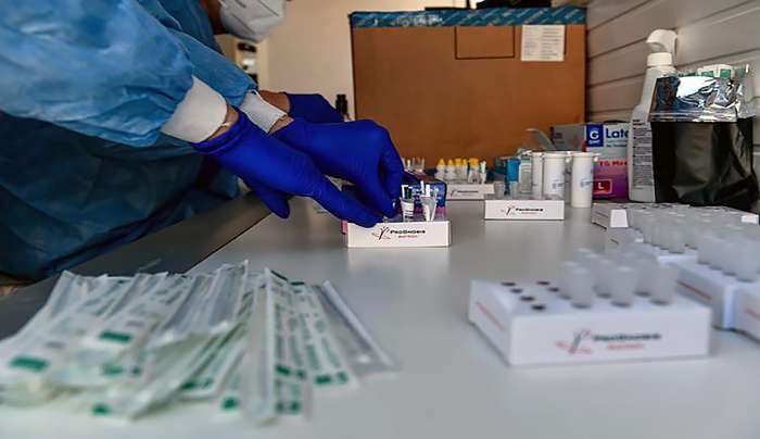 Κορωνοϊός: 61.139 κρούσματα και 134 θάνατοι την τελευταία εβδομάδα