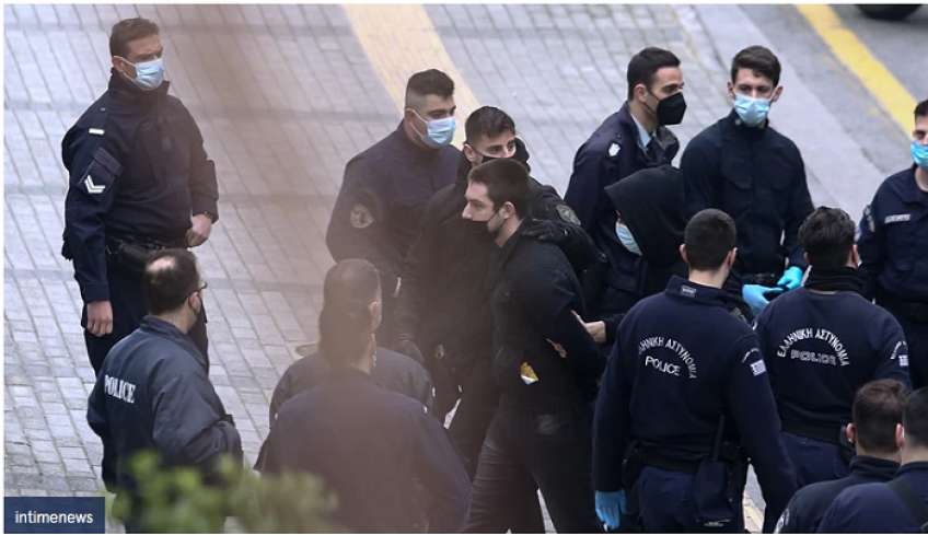 Δίκη Τοπαλούδη - Εξοργίζουν οι δολοφόνοι που τα ρίχνουν ο ένας στον άλλο: "Δεν την ακούμπησα" - "Ήμουν μπαϊσέξουαλ"