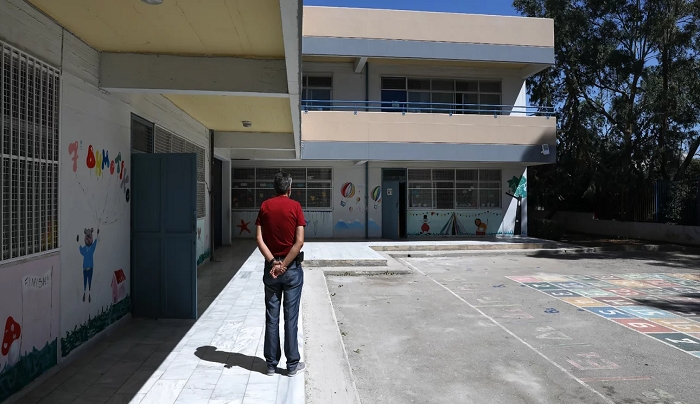 Σχολεία: Πώς θα γίνουν οι εμβολιασμοί εκπαιδευτικών με αδιάθετες δόσεις εμβολίων