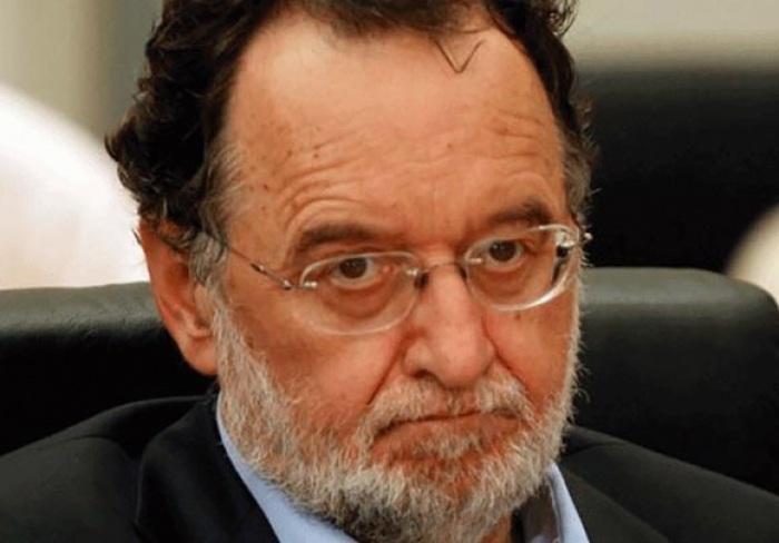 Λαφαζάνης: Ξεπουλάνε και τις ασφαλιστικές εταιρείες