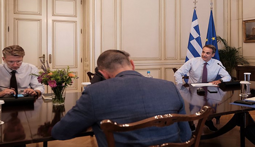 Εφαρμογή των μέτρων χωρίς εκπτώσεις ζήτησε ο Μητσοτάκης - Μεγαλύτερη ενεργοποίηση των Δήμων και των Περιφερειών