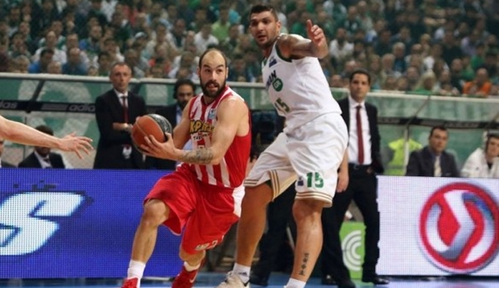 "Διπλό" και πρωτιά για Ολυμπιακό
