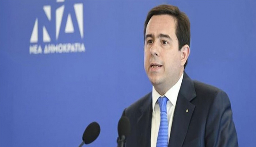 Χίος: Επίθεση πολιτών στον Ν.Μηταράκη - Πήγαν να τον λιντσάρουν - Έξαλλοι με την ισλαμοποίηση του νησιού τους (βίντεο)