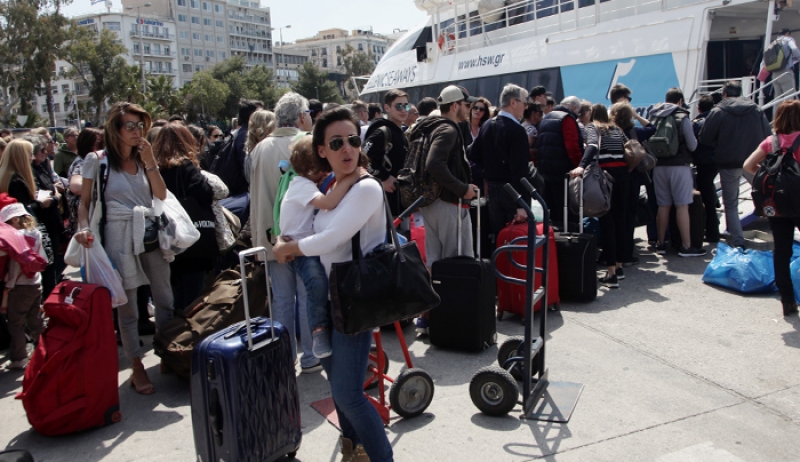 Πάσχα 2018: Μαζική φυγή των εκδρομέων από τα λιμάνια της χώρας