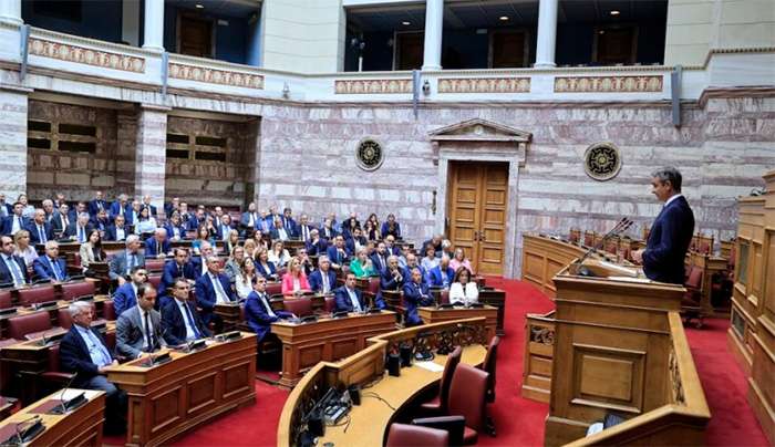 Η «πολιορκία των ατάκτων» στο Μαξίμου και το επιτελικό κράτος