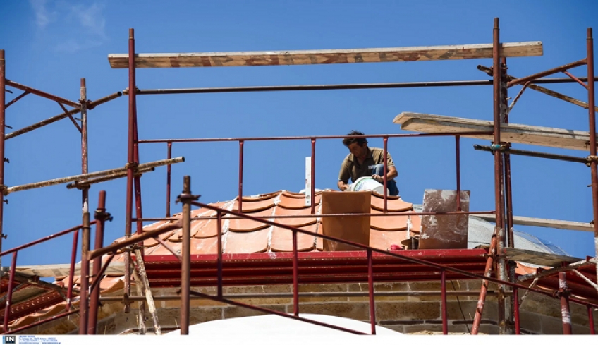 Αύξηση δώρων και επιδομάτων άδειας για τους εργατοτεχνίτες