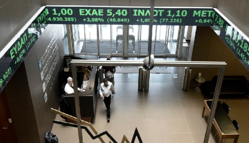 Με απόδοση 3,9% και πάνω από 11 δισ. προσφορές το νέο δεκαετές ομόλογο
