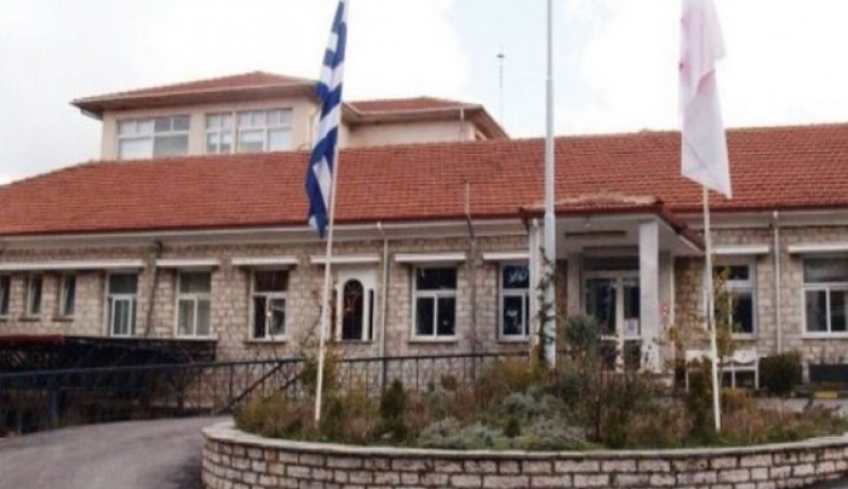 Μία αργία ήταν αρκετή για να φέρει τον κορωνοϊό στο Καρπενήσι – Τι δήλωσε ο δήμαρχος της πόλης