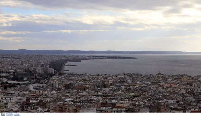 Θεσσαλονίκη: Απάτη με ρετιρέ αξίας 100.000 ευρώ που άλλαξε χέρια για μόλις 10.000 – Γιατί κατηγορείται ελαιοχρωματιστής