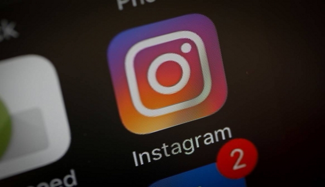 Έπεσε το Instagram