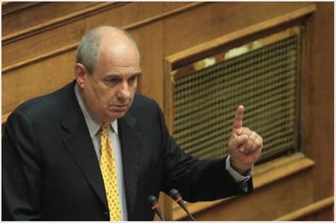 Οργισμένη αντίδραση του εκπροσώπου των Ανεξάρτητων Ελλήνων Τέρενς Κουίκ για τις προκηρύξεις στα περιφερειακά ΜΜΕ