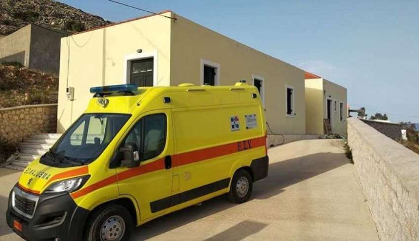Τι λένε οι δήμαρχοι των μικρών νησιών για την έλλειψη οδηγών ασθενοφόρων