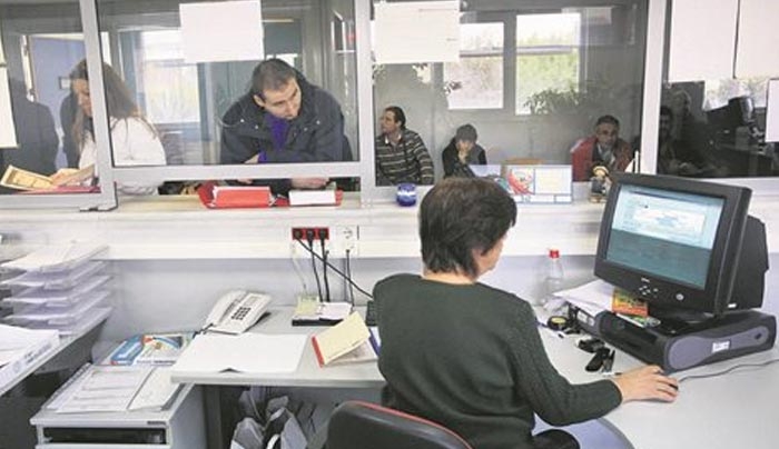 Επαναφέρουν τη φάκα με τα τεκμήρια σε πενιχρά εισοδήματα