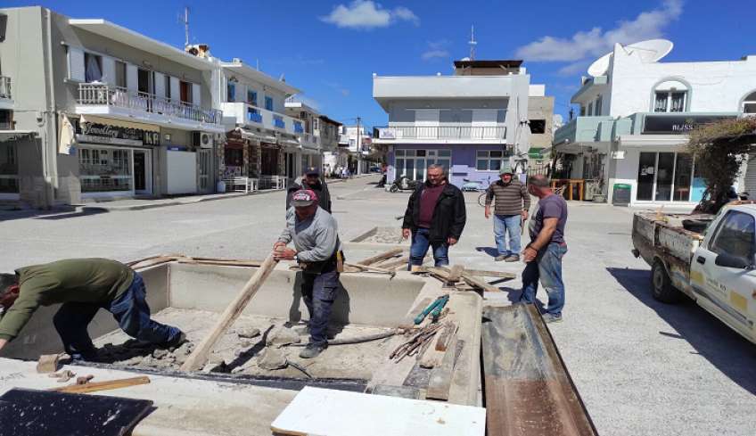 Σε μία εβδομάδα ολοκληρώνονται οι εργασίες στην Πλατεία Ελευθερίας στην Καρδάμαινα