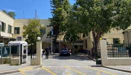 Κως: 60χρονος έπεσε από σκάλα, πήρε θετική γνωμάτευση αποχώρησης από το Νοσοκομείο και κατέληξε κατά την επιστροφή του στα Εξωτερικά Ιατρεία