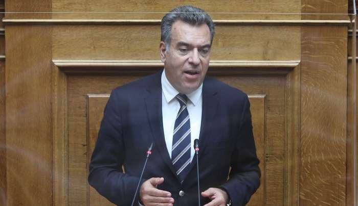 Μάνος Κόνσολας: «Νέο ρυθμιστικό πλαίσιο για τη λειτουργία των Airbnb»