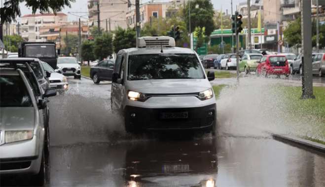 Καιρός σήμερα: Τοπικές βροχές και καταιγίδες με τη θερμοκρασία έως τους 25 βαθμούς – Αναλυτική πρόγνωση