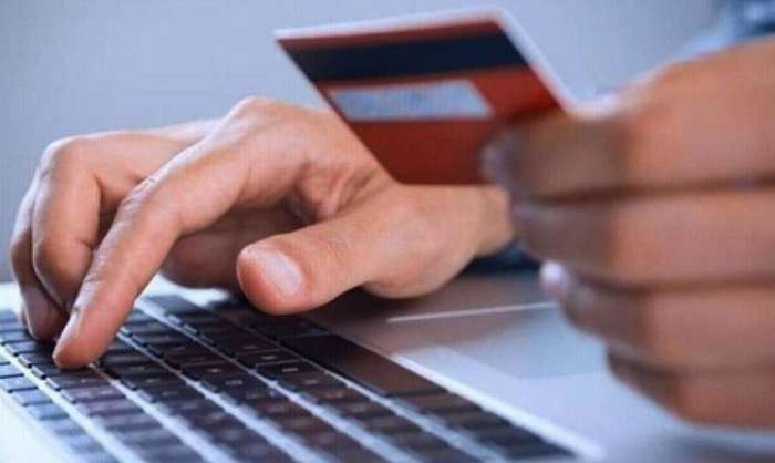 Μειώσεις στις τραπεζικές προμήθειες στα ΑΤΜ - Τι ισχύει από την Πρωτοχρονιά