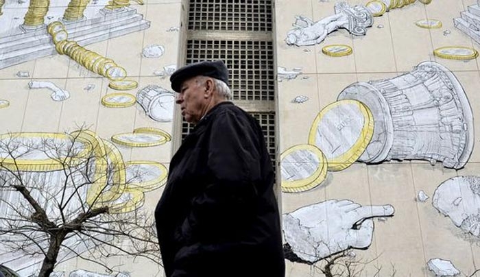 ΚΑΤΑΙΓΙΔΑ 1,8 ΔΙΣ. ΕΥΡΩ: Νέοι φόροι σε τσιγάρα, μπύρα, καύσιμα, καφέ, Ι.Χ., συνδρομητική, διαδίκτυο, ξενοδοχεία!