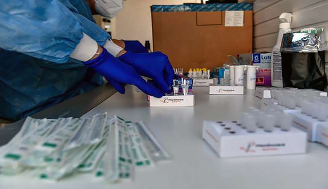 Κορωνοϊός: Στα 4.500 τα νέα κρούσματα, 9 νεκροί, 111 διασωληνωμένοι