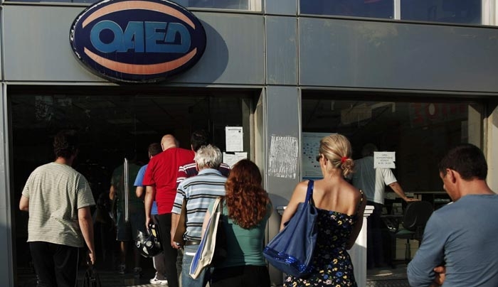 Προσλήψεις 10.000 ανέργων ηλικίας από 55 έως 67 σε δήμους και Δημόσιο