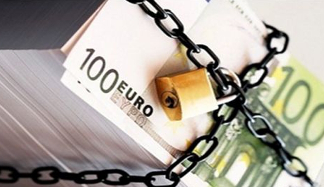 Δέσμευση λογαριασμών, θυρίδων και περιουσιακών στοιχείων για ένα χρόνο