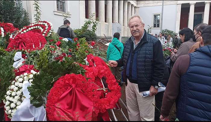 Δημήτρης Γάκης: ﻿17 Νοέμβρη 1973.Το Πολυτεχνείο ζει, είναι εδώ.