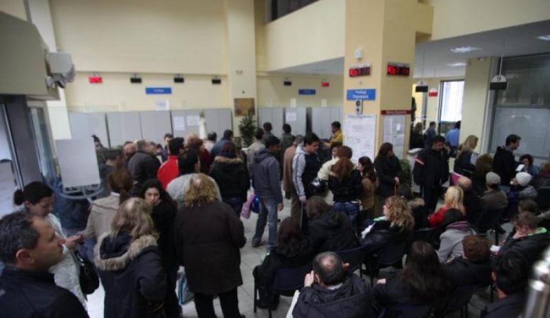 Οικογενειακό επίδομα: Μεγάλη αύξηση στα χρήματα και περισσότεροι δικαιούχοι