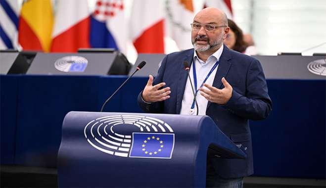 Σάκης Αρναούτογλου προς Κομισιόν: Χωρίς κοπάδι, χωρίς εισόδημα, χωρίς Ταμείο Ανεργίας – οι κτηνοτρόφοι δεν μπορεί να μένουν απροστάτευτοι.