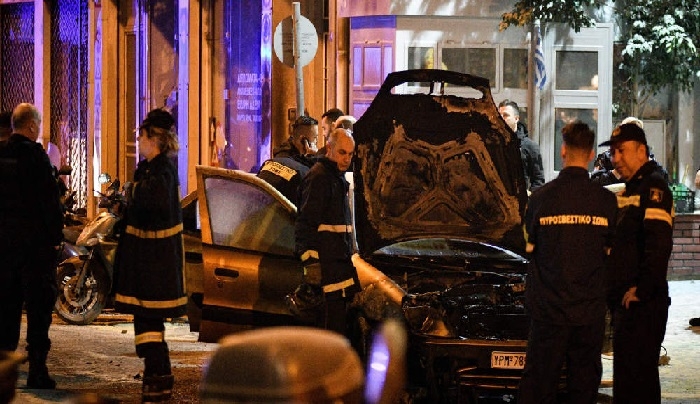 Άγρια επεισόδια σε Αθήνα και Θεσσαλονίκη το βράδυ του Σαββάτου με μολότοφ [βίντεο]
